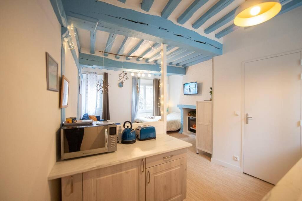Blue Appartment With A Fireplace Dieppe Bagian luar foto