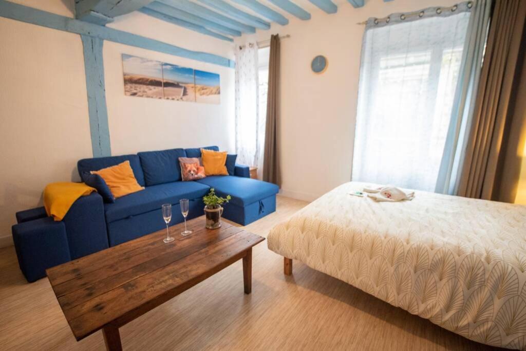 Blue Appartment With A Fireplace Dieppe Bagian luar foto